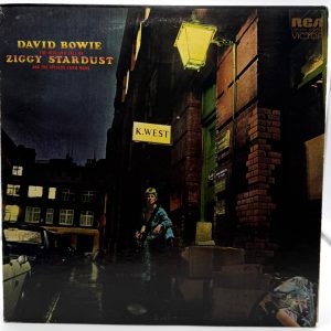 David Bowie Ziggy Stardust 1976 RCA Victor vinyl LP front cover
