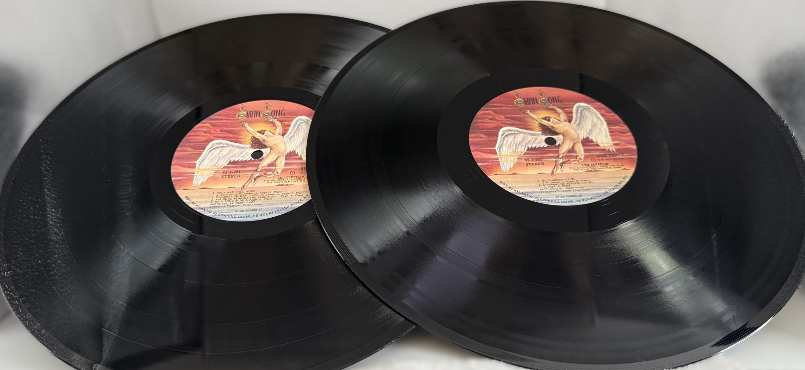 Led Zeppelin The Song Remains The Same 1976 two LP vinyl set