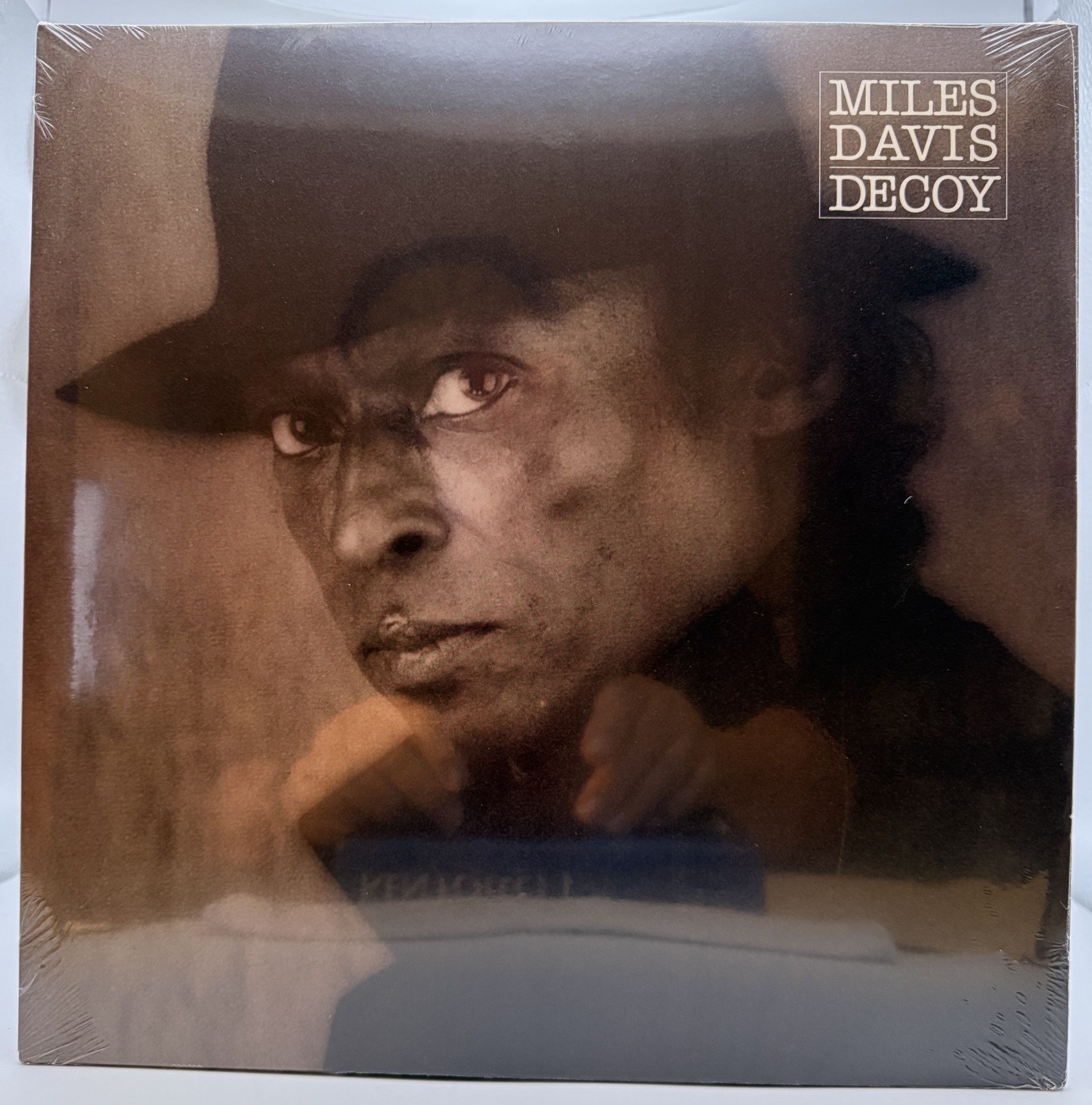 Photo 1: Miles Davis Decoy 1984 sealed Columbia FC 38991 LP front cover