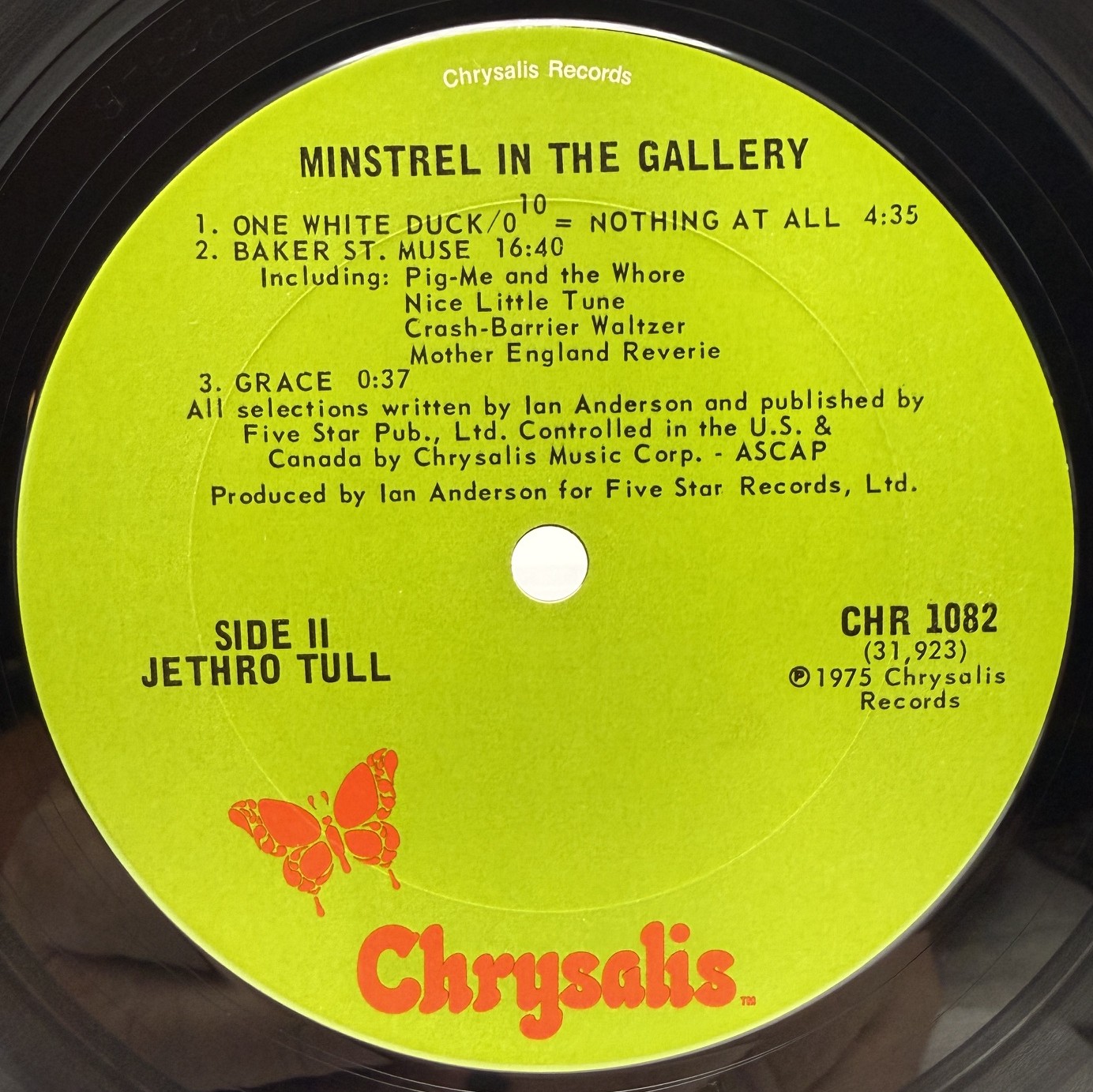 Jethro Tull Minstrel in the Gallery Chrysalis CHR 1082 Side Two label